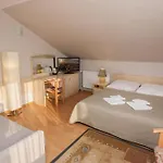 Cyprys 4*