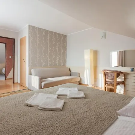 Cyprys 4* Jastrzębia Góra